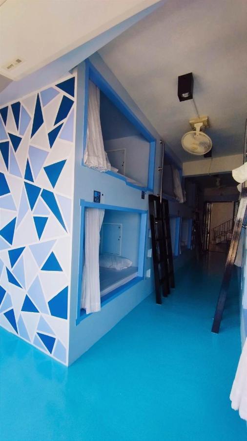The Port Hostel Surat Thani Extérieur photo